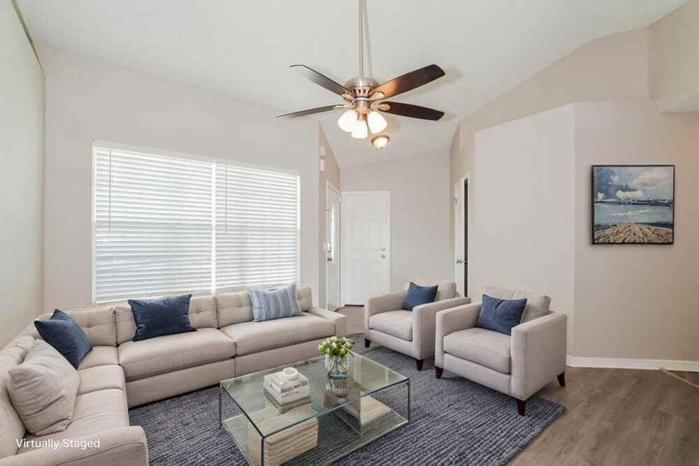 10412 Glassborough Dr - Photo 5 of 19