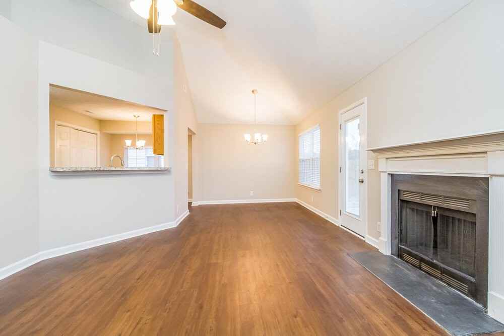 7128 Legacy Dr - Photo 2 of 17