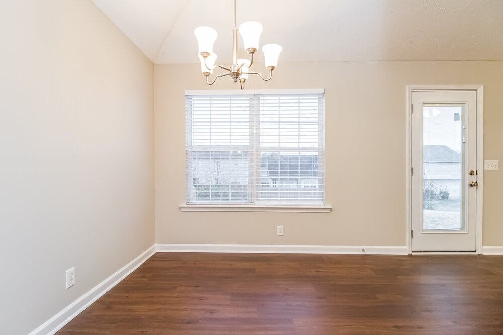 7128 Legacy Dr - Photo 5 of 17