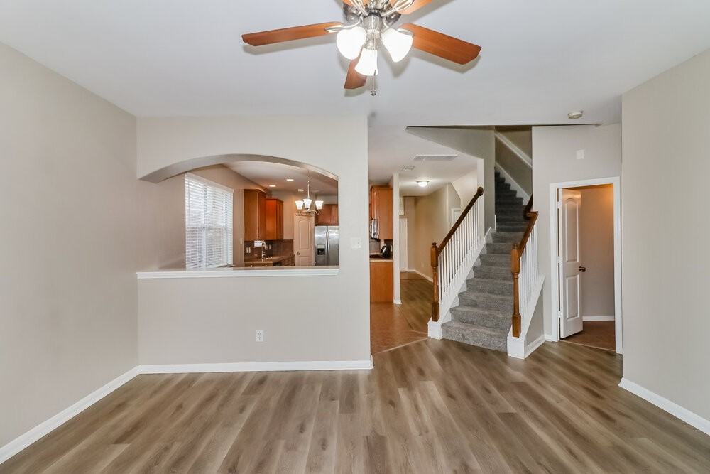 6015 Starbrook Creek Dr - Photo 5 of 17