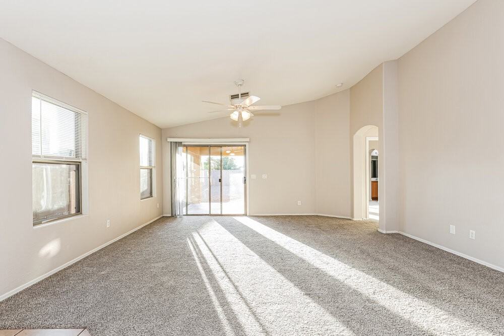 7814 S 72nd Ln - Photo 7 of 16