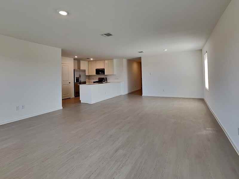 3707 Longleaf Dr - Photo 3 of 19