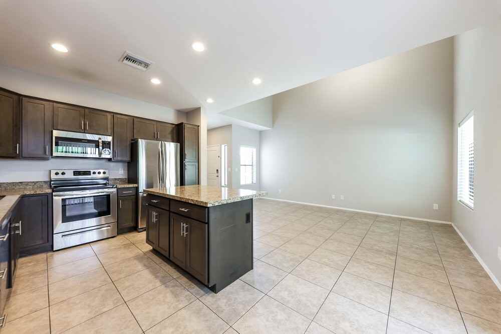 18777 N 43rd Ave #40 - Photo 6 of 17