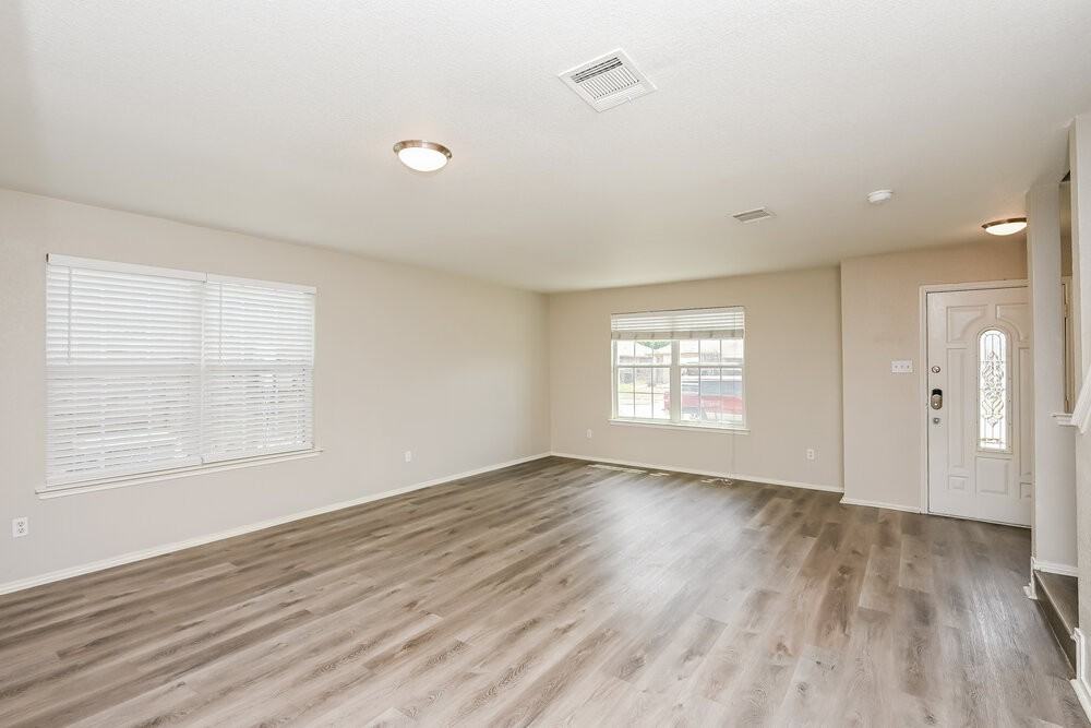 10108 Chapel Oak Trl - Photo 5 of 17