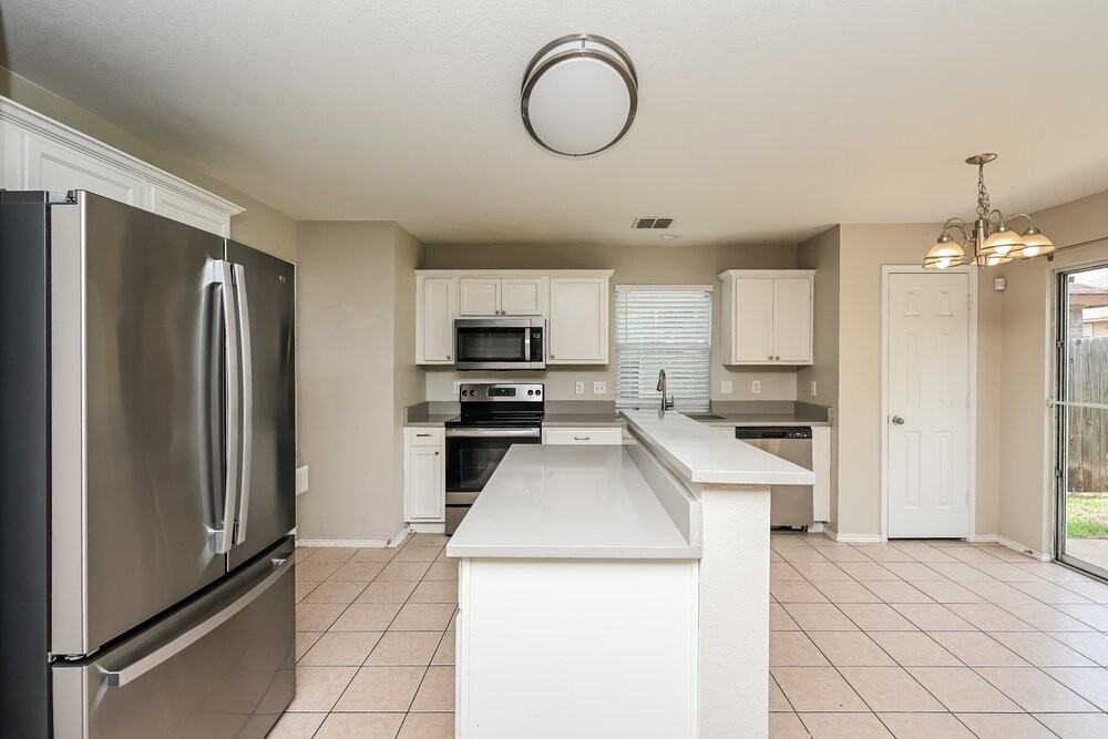 10108 Chapel Oak Trl - Photo 7 of 17