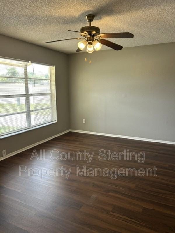 6224 Stanwin Dr - Photo 4 of 12