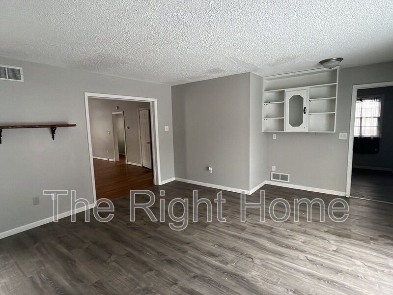 840 E 6th St - Photo 7 of 19