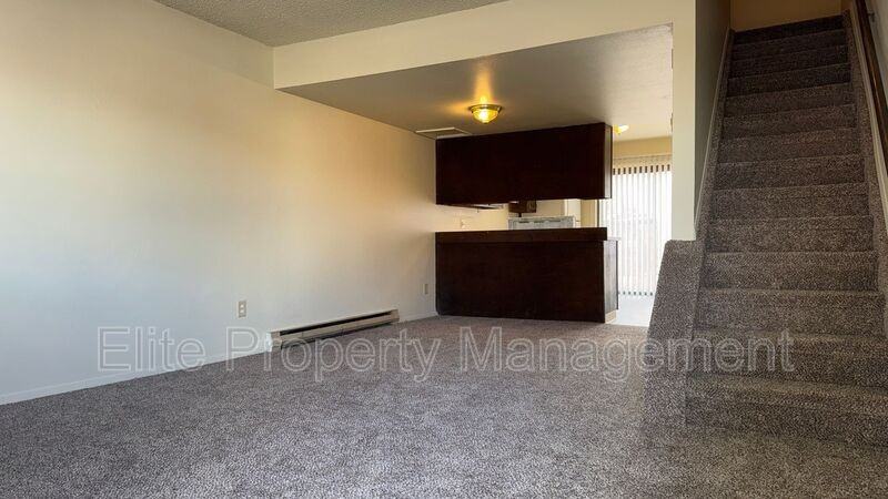 25 Royal Crest Dr #A - Photo 2 of 13
