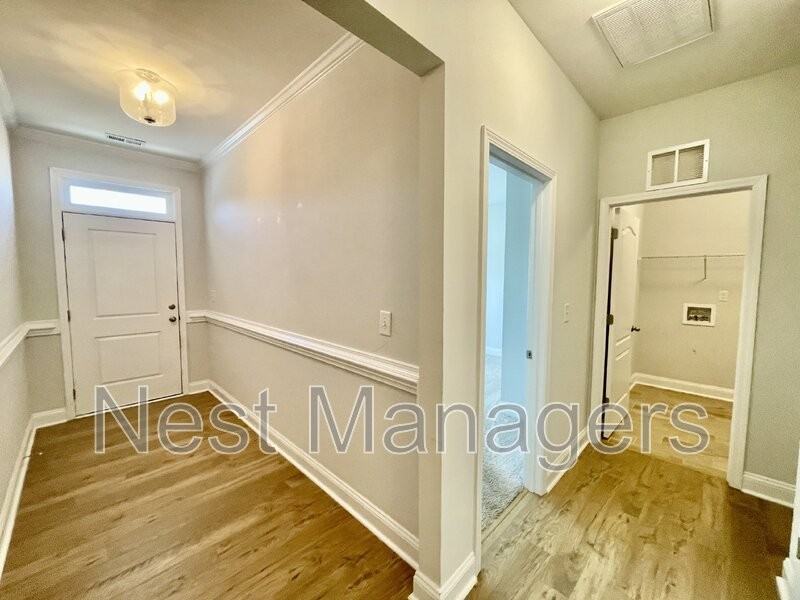 279 Cromwell Ct - Photo 3 of 26