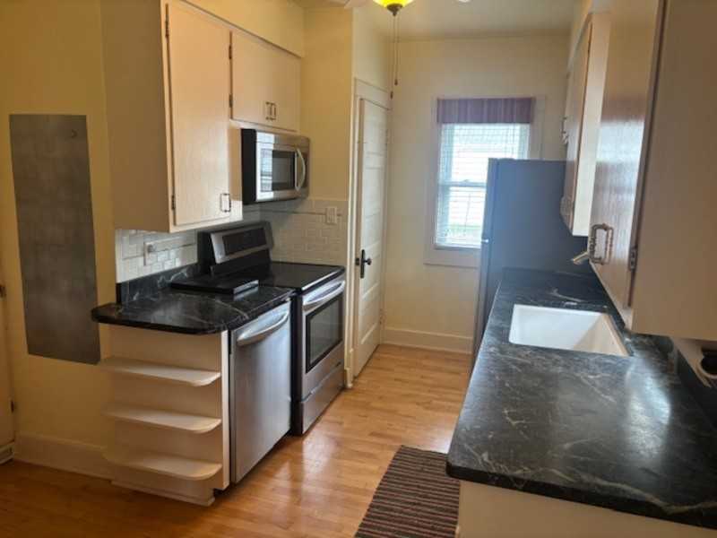 807 E Atlantic St - Photo 6 of 15