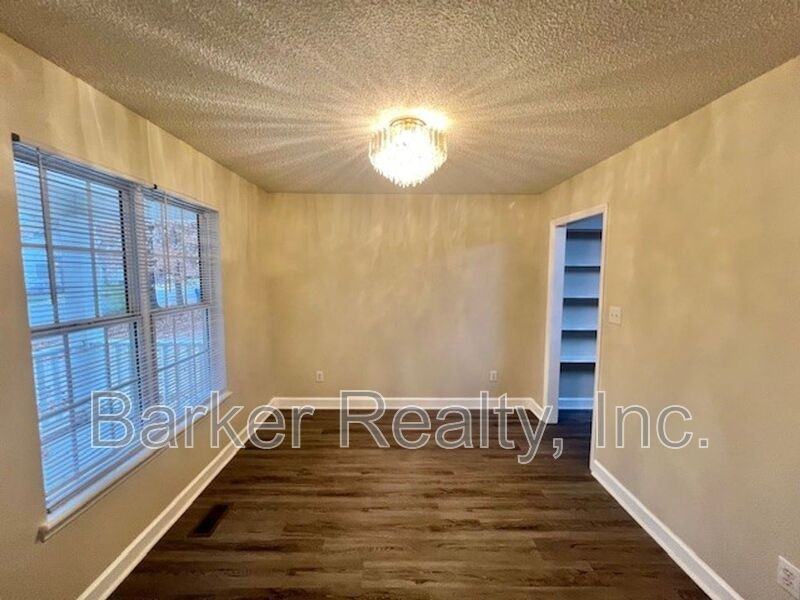 1401 E Lenoir St - Photo 2 of 18