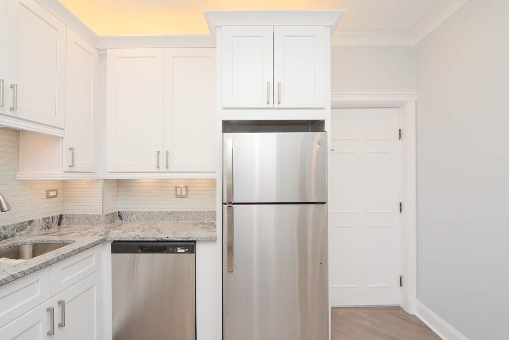 3144 N Oakley Ave #CH1 - Photo 5 of 20
