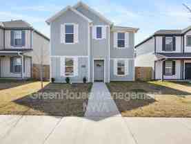 4813 W Triangle St - Photo 1 of 1