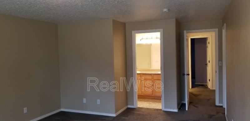 16139 Park Dr - Photo 6 of 10