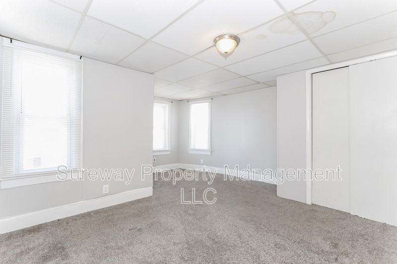 15 Marshall Ave - Photo 7 of 15