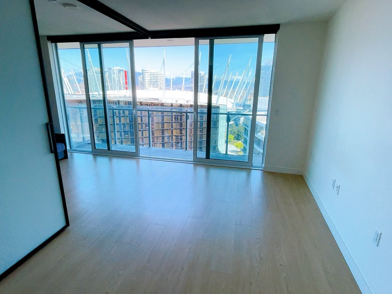 89 Nelson Street #22nd Floor - Photo 3 of 23