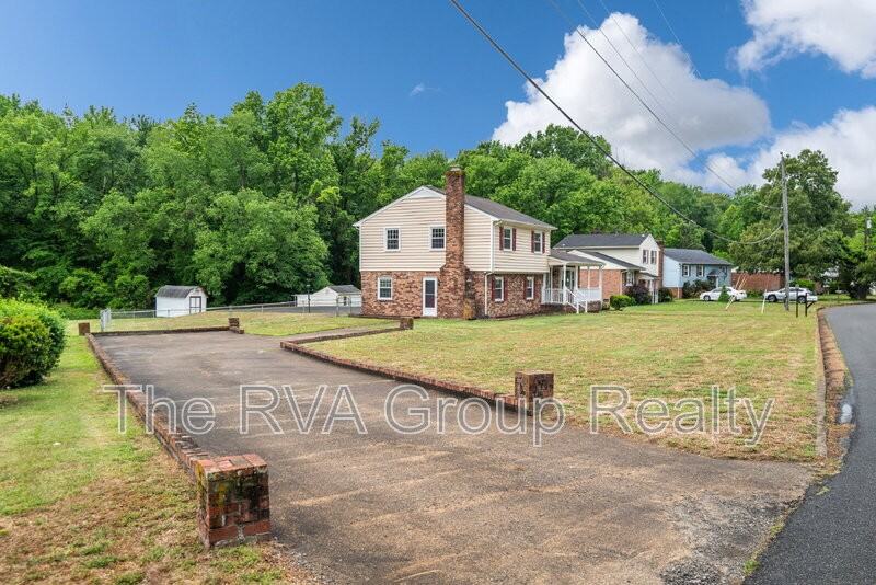 2425 Capehart Rd - Photo 3 of 47