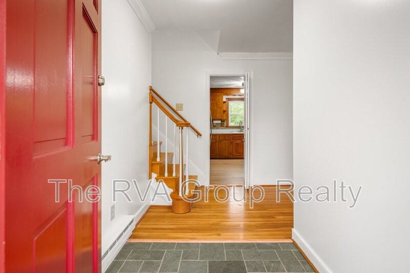 2425 Capehart Rd - Photo 4 of 47