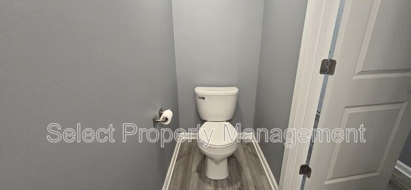 7083 Homestead Rd - Photo 4 of 29