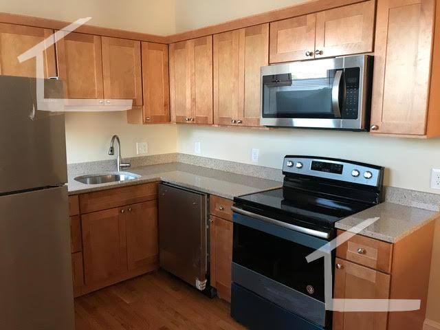 1325 Commonwealth Ave #52