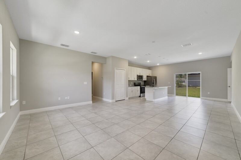 2117 W Swanson Dr - Photo 3 of 12