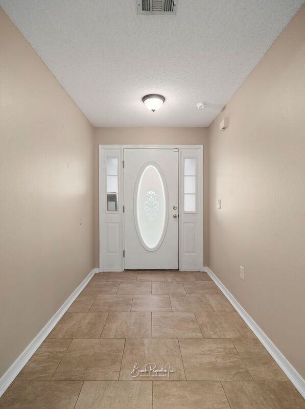 4718 Lemoyne Vista Dr - Photo 4 of 36
