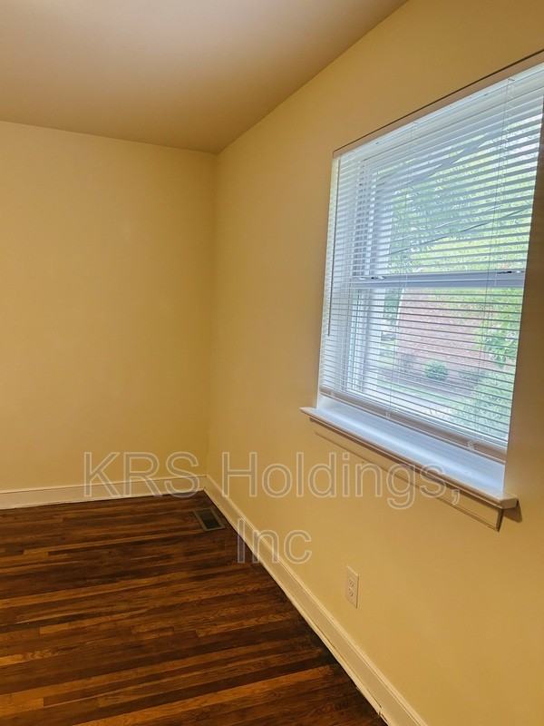 5237 Goolsby Ct - Photo 5 of 24