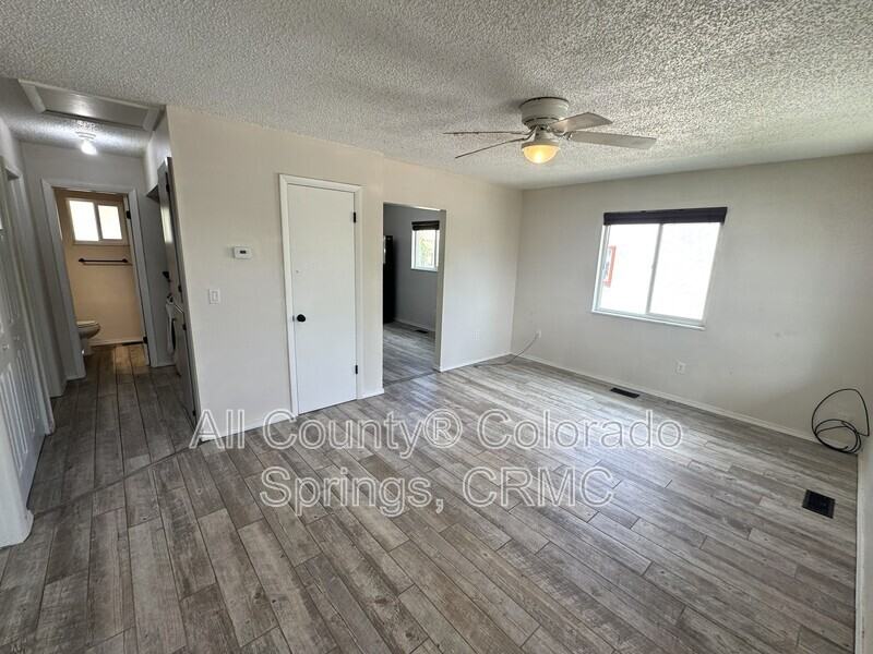 1338 Westend Ave - Photo 4 of 17
