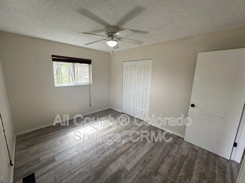 1338 Westend Ave - Photo 7 of 17