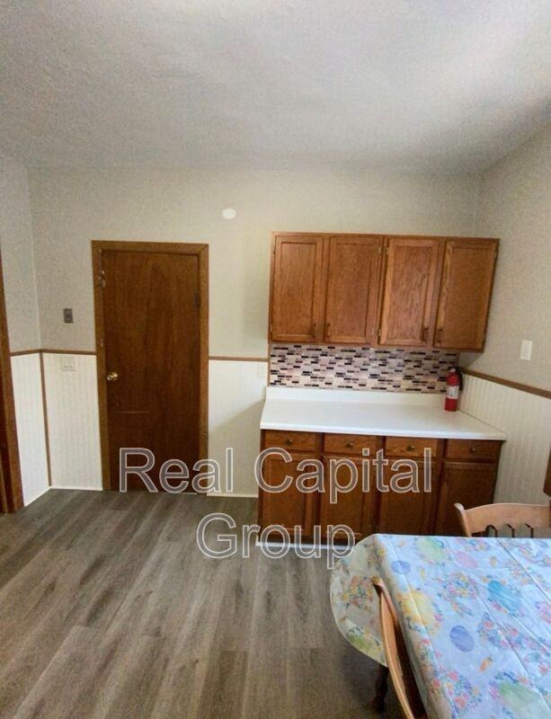 102 Macamley St #2ndFL - Photo 3 of 18