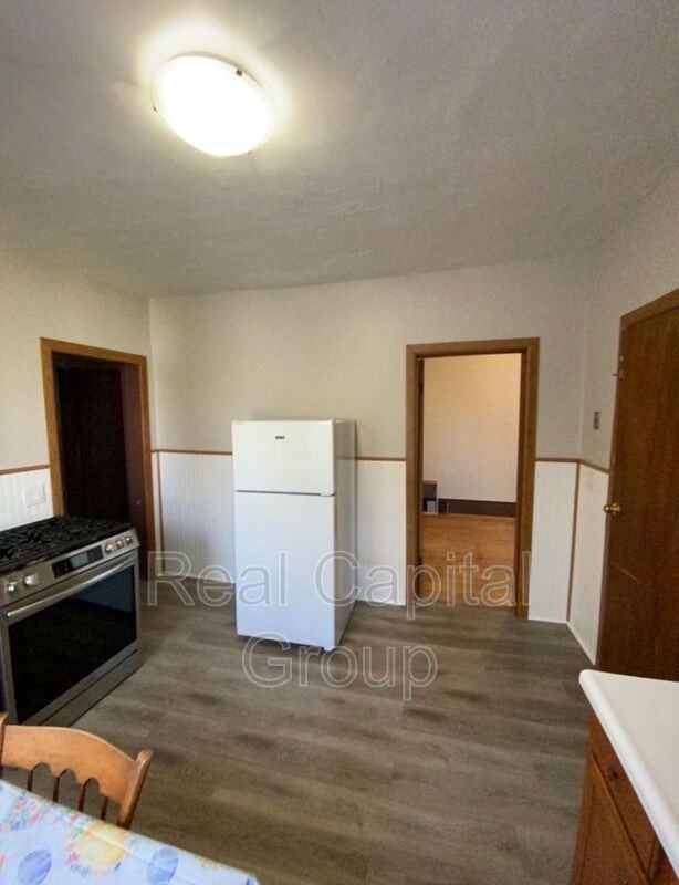 102 Macamley St #2ndFL - Photo 4 of 18