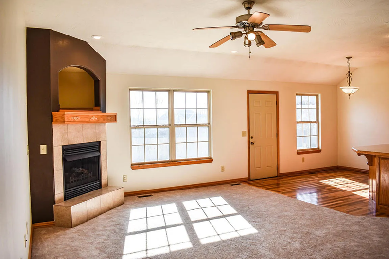505 Falcon Hts - Photo 5 of 25