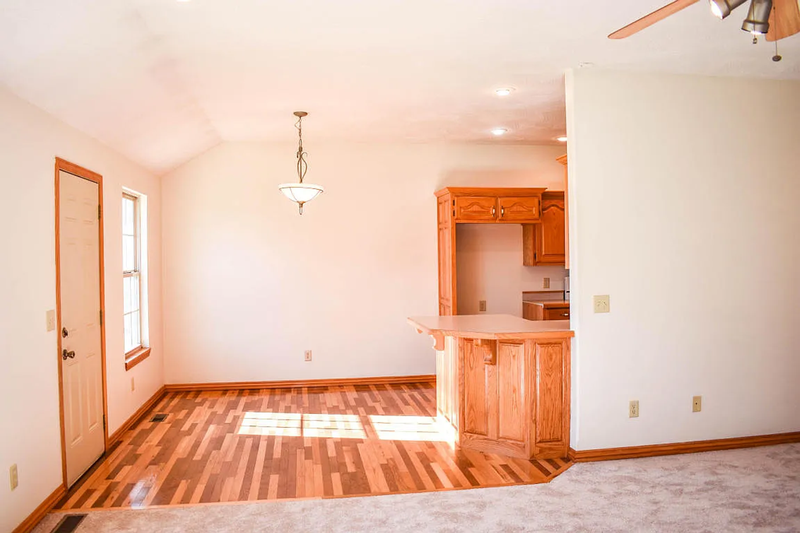 505 Falcon Hts - Photo 7 of 25