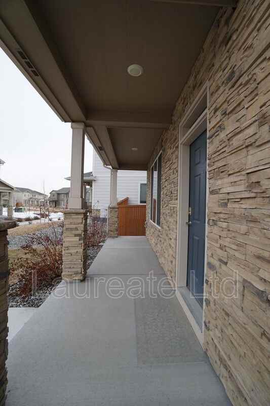 11755 Lovegrass Dr - Photo 2 of 25