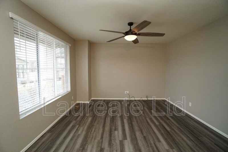 11755 Lovegrass Dr - Photo 5 of 25