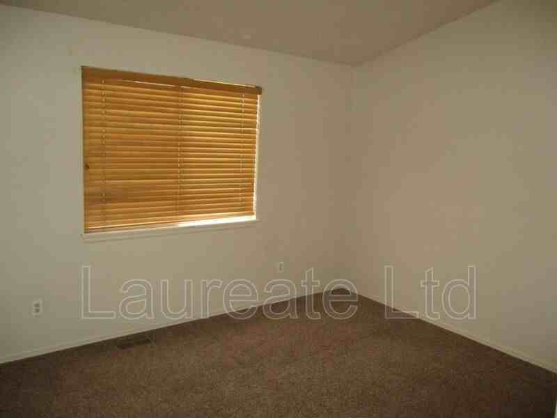 11397 E 116th Ave - Photo 7 of 9