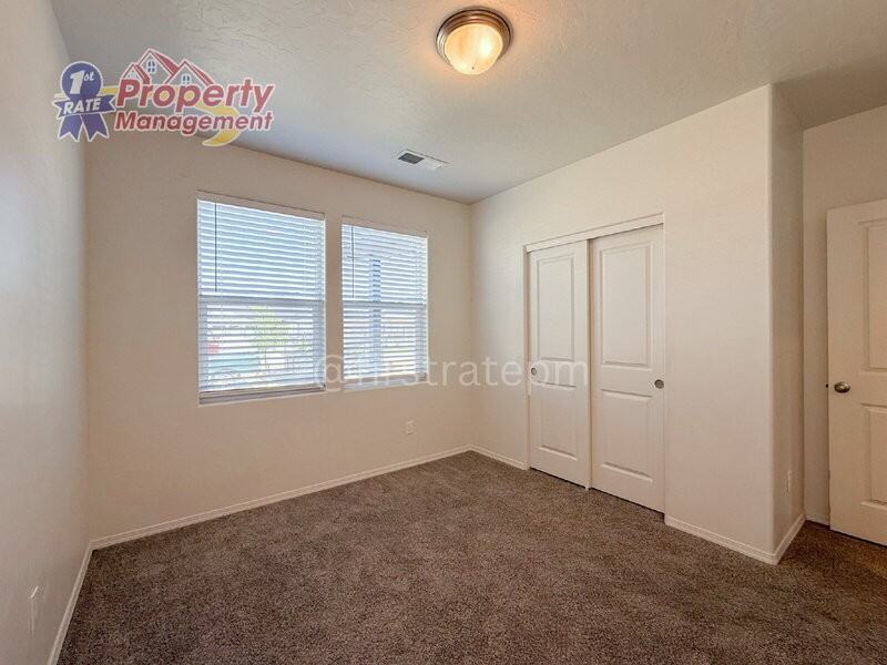 4800 Great Falls Ave - Photo 4 of 33