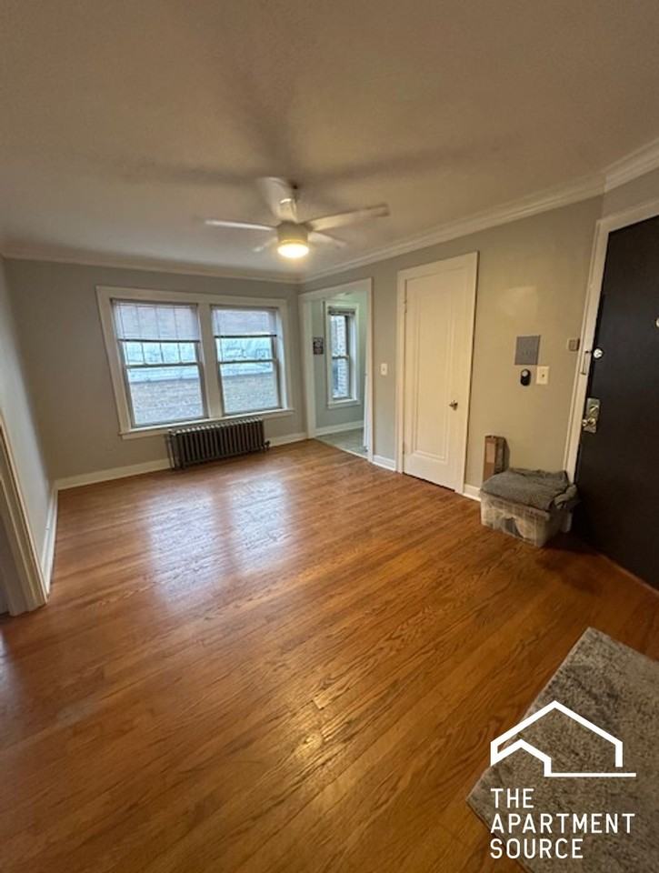 18 E Northwest Hwy #9 - Photo 3 of 13