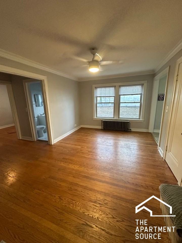 18 E Northwest Hwy #9 - Photo 4 of 13