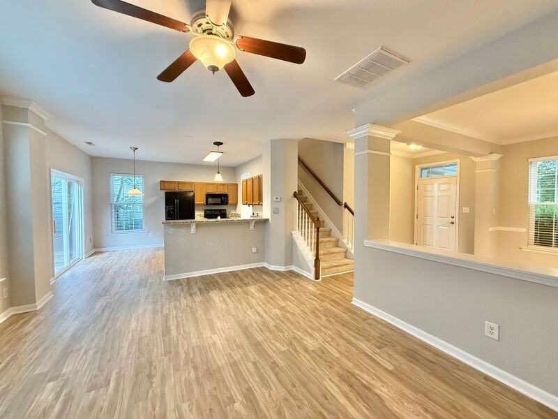 2113 Trefoil Ln - Photo 6 of 25