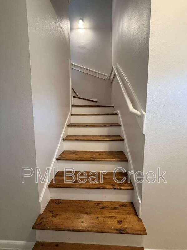 6407 Waldron Dr #A - Photo 7 of 21