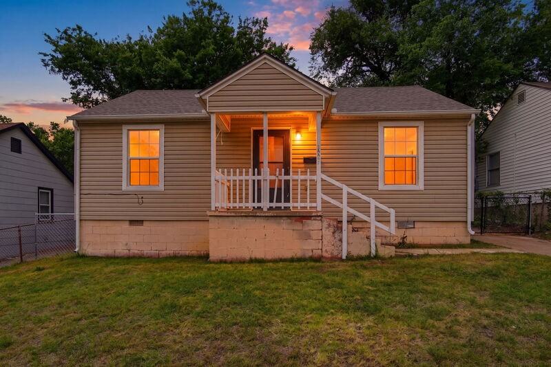 1305 Bellevidere Dr