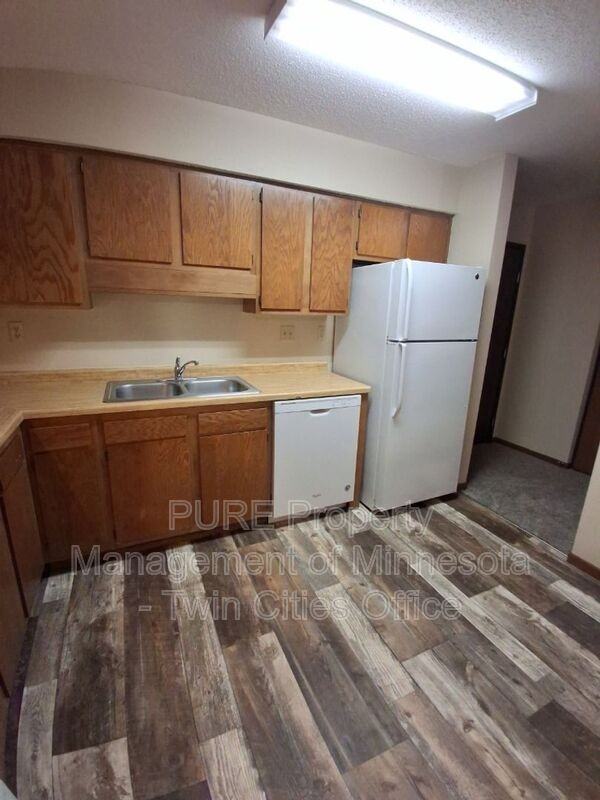 221 Grand Ave W #204 - Photo 6 of 17