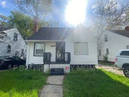 featured image of 8850 Rosemont Ave