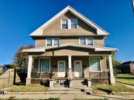 featured image of 27 W Franklin St