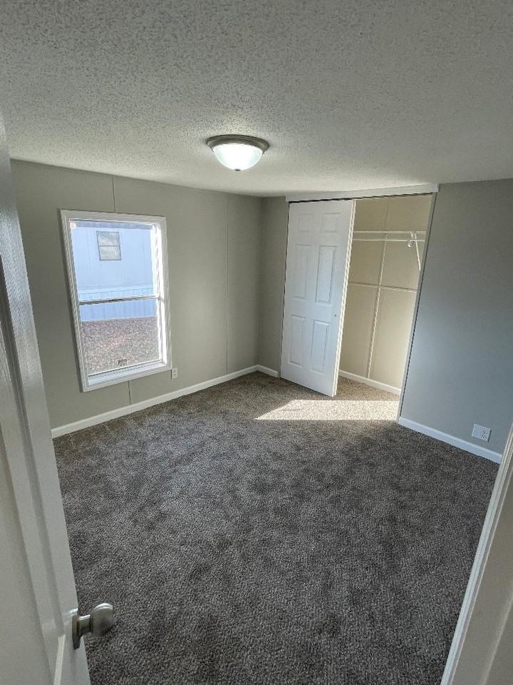 11 Fox Haven Dr #1 - Photo 6 of 8