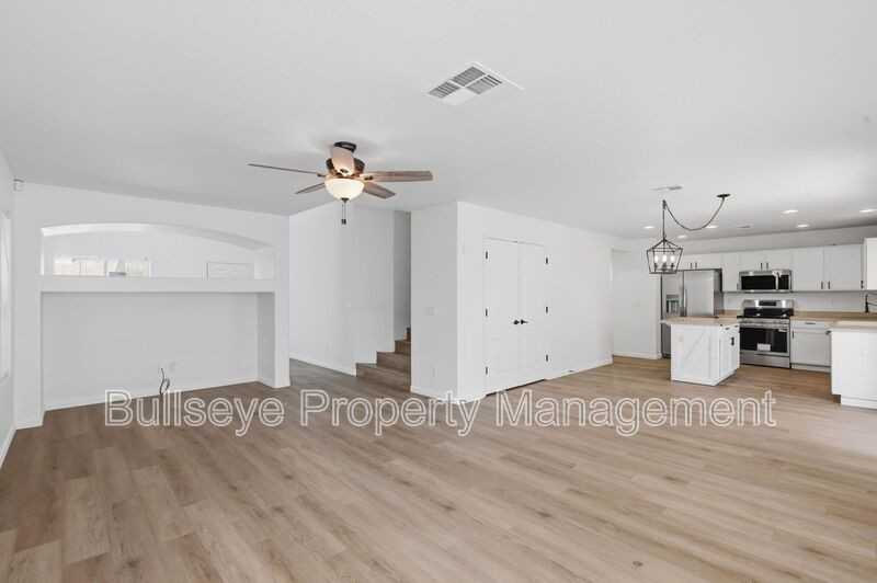 27513 N 63rd Dr - Photo 7 of 34