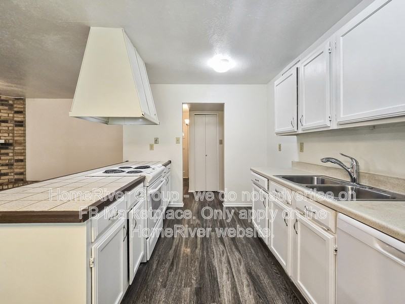 1709 Clark Trl - Photo 3 of 19