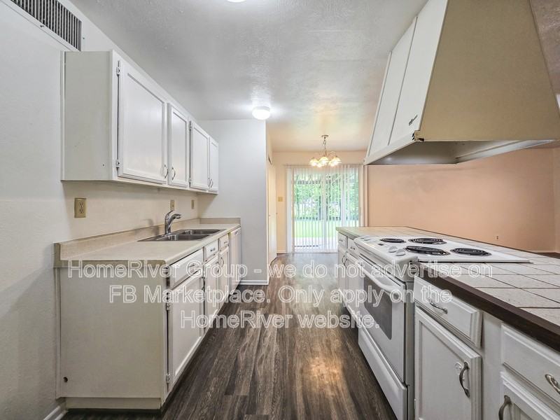 1709 Clark Trl - Photo 7 of 19