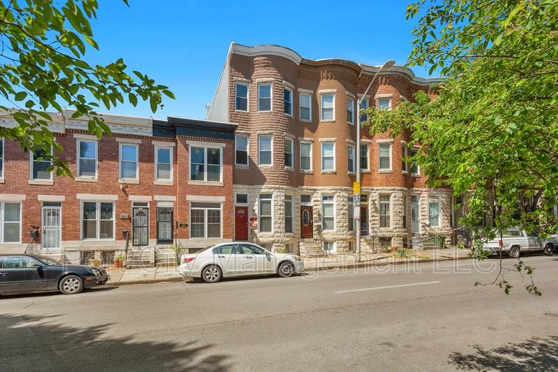 2534 Mcculloh St - Photo 2 of 31